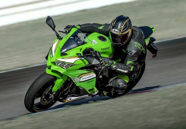 NINJA ZX-4R - Image 3